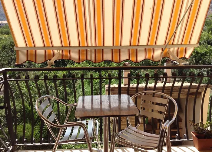 Alojamento de Acomodação e Pequeno-almoço Il Sole Nascente 4*